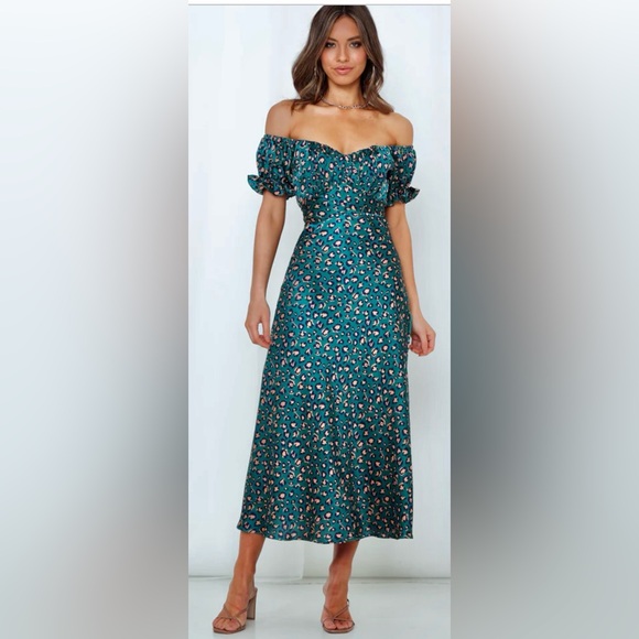 Hello Molly Off Shoulder Spiced Ginger Medley Maxi Dress in Green Leopard - Picture 9 of 12